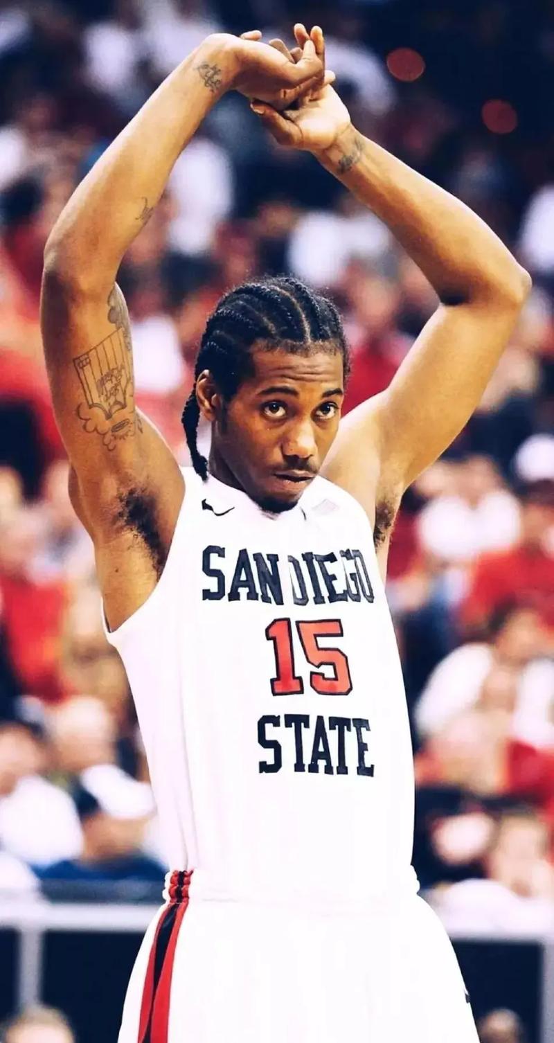 弗拉门戈提前一轮巴甲夺冠，连发多条社媒嘲讽帕尔梅拉斯（弗拉门戈提前一轮加冕巴甲，社媒连番嘲讽帕尔梅拉斯）