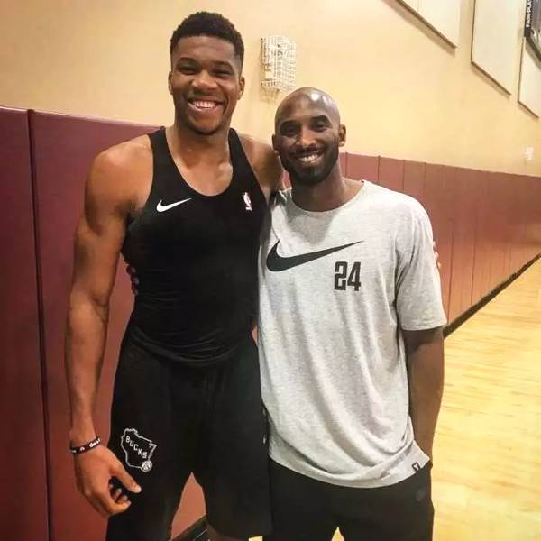 马术三项赛的荣耀，离不开人马之间的默契共生。广东队骑手们与战马的故事，成为赛场外最动人的篇章。（人马同心成就三项赛荣光：广东骑手与战马的动人故事）