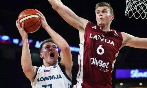 加斯佩里尼：没想到能排名榜首；谈论意甲冠军？我们不谈目标（加斯佩里尼：登顶出乎意料；意甲争冠？暂不设目标）