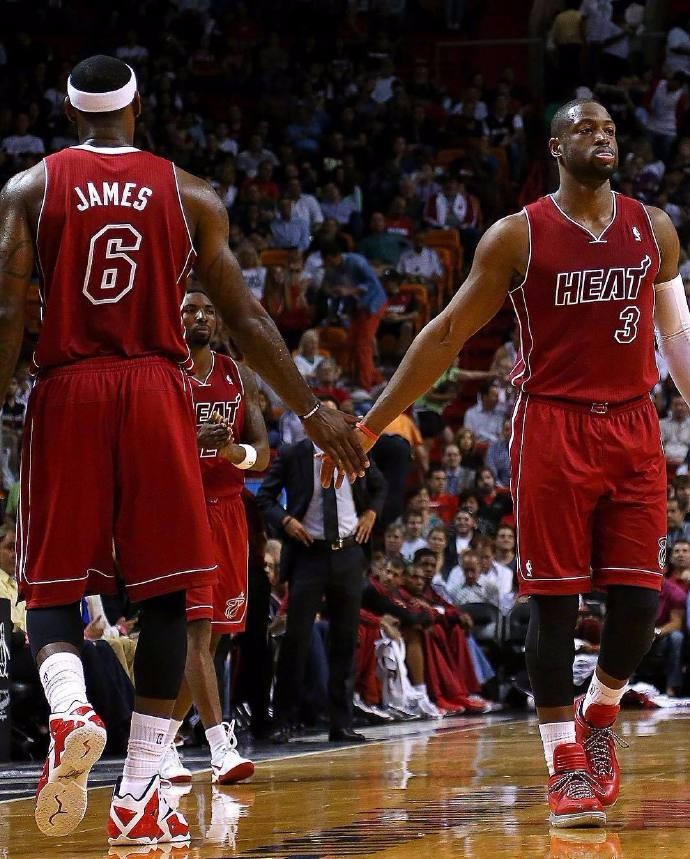 德国队官方：明年6月6日与美国队进行世界杯前最后一场热身赛（德国队官宣：明年6月6日对阵美国，迎来世界杯前收官热身赛）