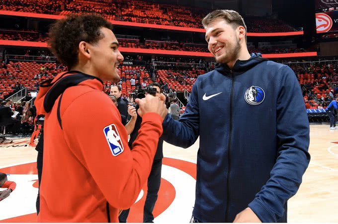 图片报：阿德耶米续约只接受加入解约条款，金额或达8000万欧（图片报：阿德耶米愿续约但需设定约8000万欧的解约条款）