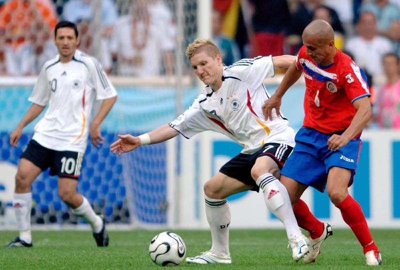 本赛季云南玉昆主场场均观众超2.2万人，带动直接消费2.3亿元（云南玉昆本季主场场均观众超2.2万，直接拉动消费约2.3亿元）