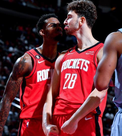 洛卡特利：挪威的水平更高，但这也不应该是意大利的水平（洛卡特利：挪威更强，但意大利不该只停留在这个水准）