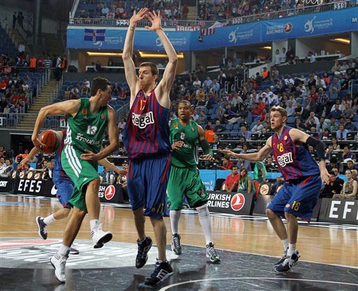 意大利杯不敌拉齐奥，米兰各项赛事13场不败被终结（意杯负于拉齐奥，米兰13场不败告终）