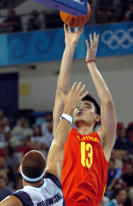 科斯塔库塔：库普梅纳斯踢后卫失误太多，位置提前有利于进攻（科斯塔库塔：库普梅纳斯打后卫失误频繁，前移更能激活进攻）