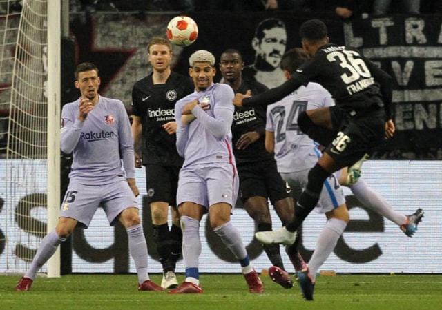 斯帕莱蒂：迪格雷戈里奥是一门；库普踢中卫就是为了参与进攻（斯帕莱蒂：迪格雷戈里奥是头号门将；让库普踢中卫是为加强进攻）