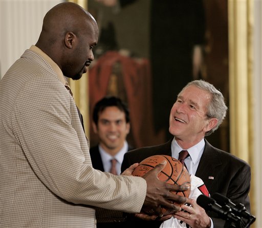 鹈鹕官方：锡安背靠背对阵老鹰将轮休（鹈鹕官宣：背靠背战老鹰，锡安将轮休）