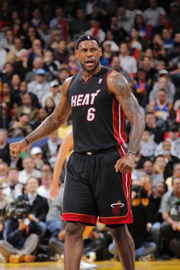 萨内蒂谈何塞普车祸事件：意外总是难免的，我们都会支持他（萨内蒂谈何塞普遭遇车祸：意外在所难免，我们都会力挺他）