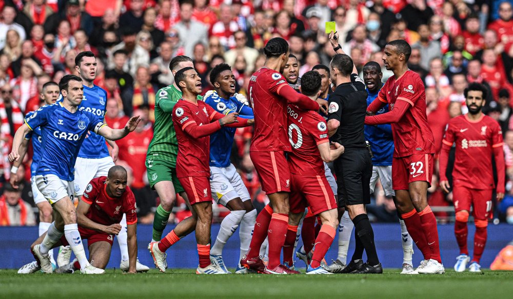 颜骏凌：真正的冠军点是德比；年轻球员涌现对中国足球是好事（颜骏凌：夺冠关键在德比战，年轻球员崛起利好中国足球）